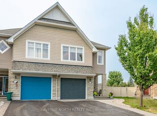 448 Rochefort Cir, Ottawa, ON K4A0M9