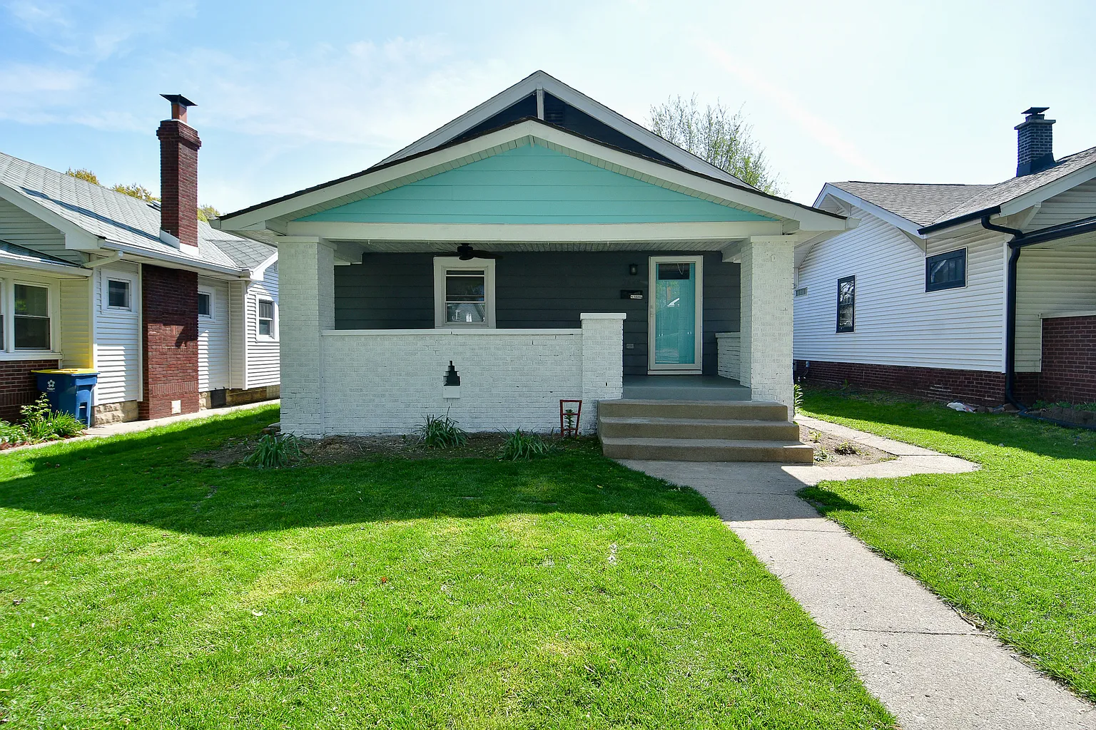 2647 Manker St photo 1