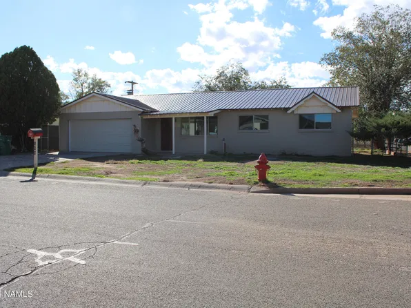 169 Cochise Dr, Winslow, AZ 86047