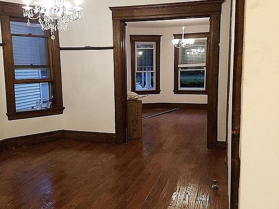 3rd image of 123 Main St #1