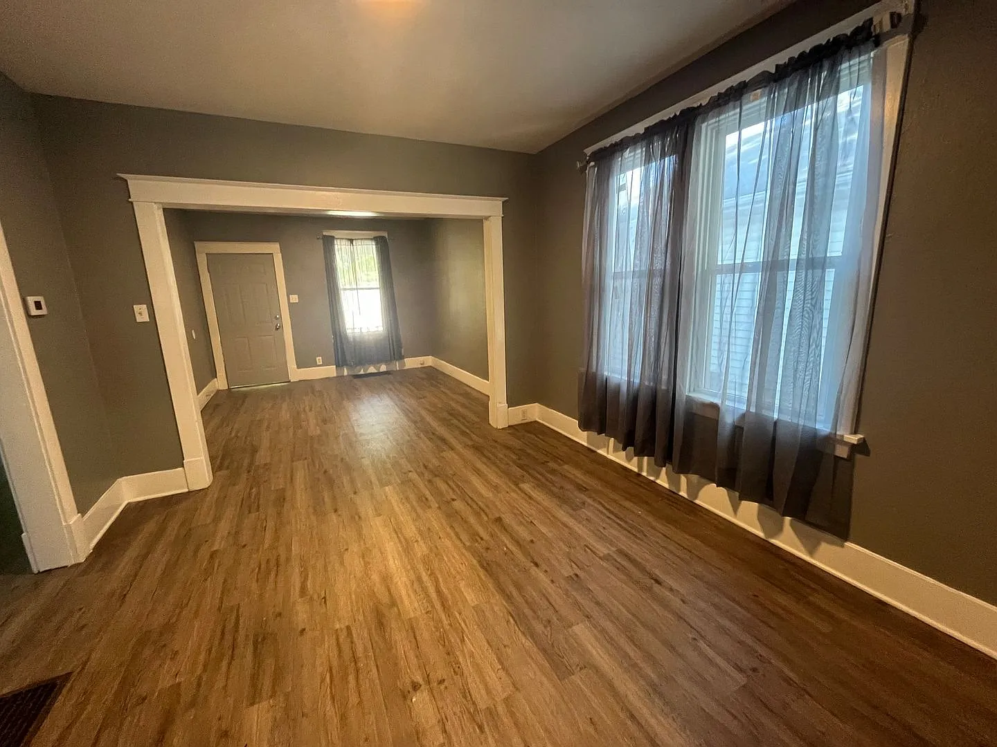 Two bedroom house in Alton — Photo 4