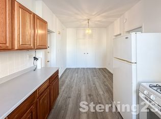 22-58 27th St #2C, Astoria, NY 11105