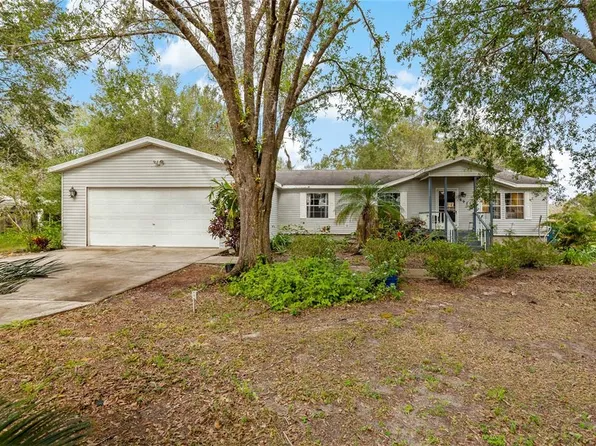 697 9th St SE, Fort Meade, FL 33841