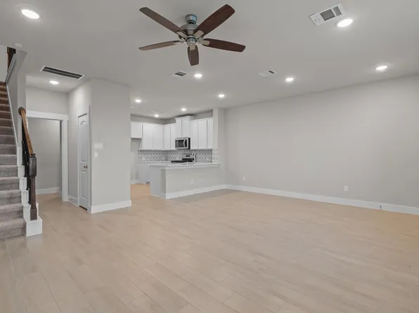 2766 Mariposa Creek Dr #3, Rosharon, TX 77583