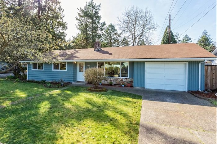 1st image of 704 SE 98th Ave