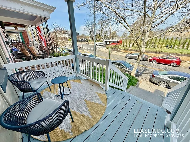 159 V St NE — Photo 3