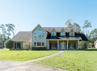 1318 Woodway Blvd, Sour Lake, TX 77659