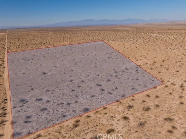 18 Bryman Rd, Adelanto, CA 92301