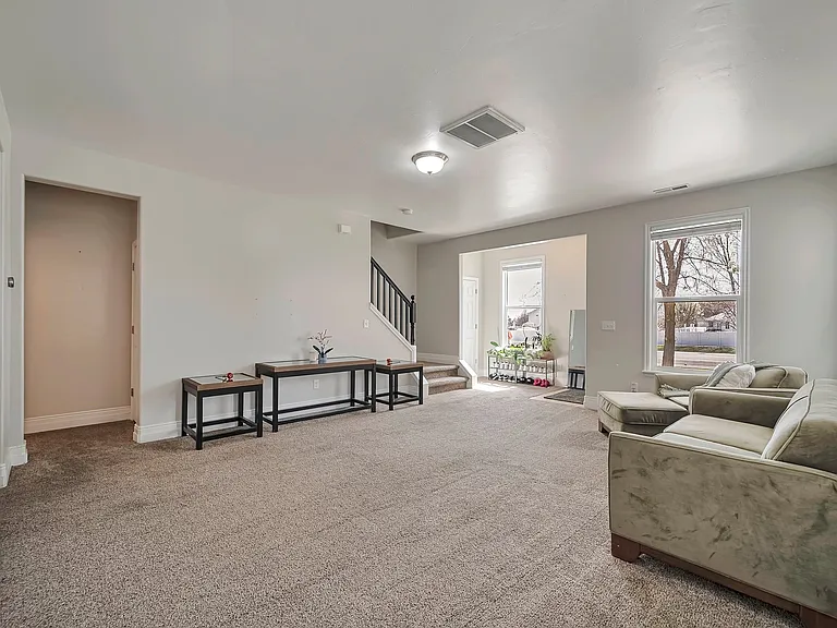 4911 W Calton Ln — Photo 9