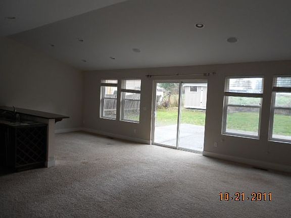 3rd image of 9326 212th St SE