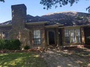 10209 Chisholm Trl, Dallas, TX 75243