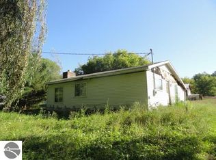 4600 N Woodruff Rd, Weidman, MI 48893