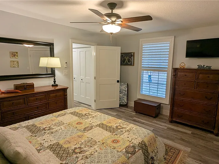 5652 W Nobis Cir — Photo 13