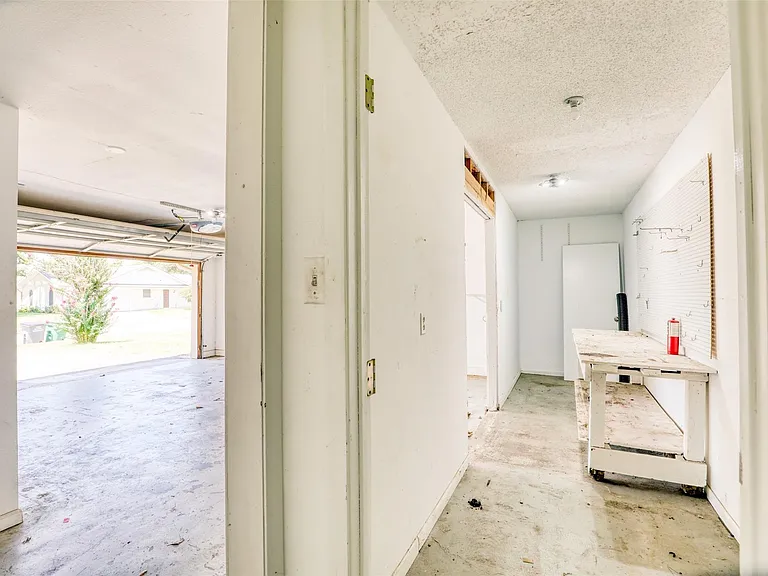 607 Rosewood Dr — Photo 30