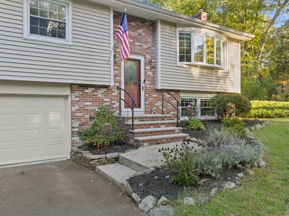 5 Nugget Hill Drive, Ledyard, CT 06335