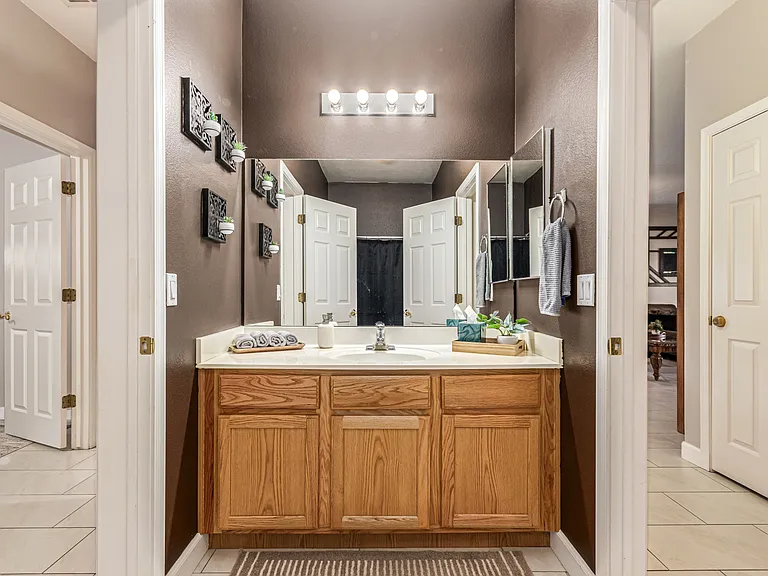 7007 E Keats Ave — Photo 31