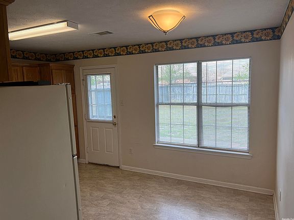 3rd image of 4530 Hardwood Dr