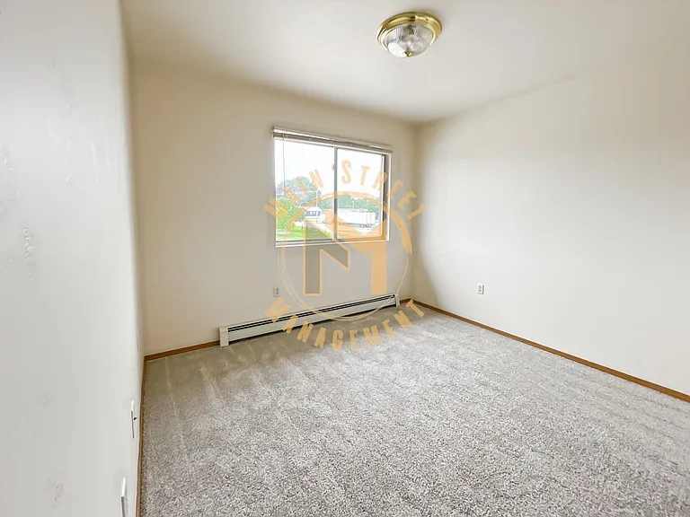 417 Pecor St — Photo 8