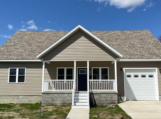 606 W Pine St, Robinson, IL 62454