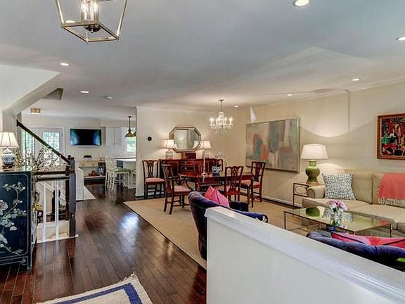 5th image of 624 Lavenham Ct