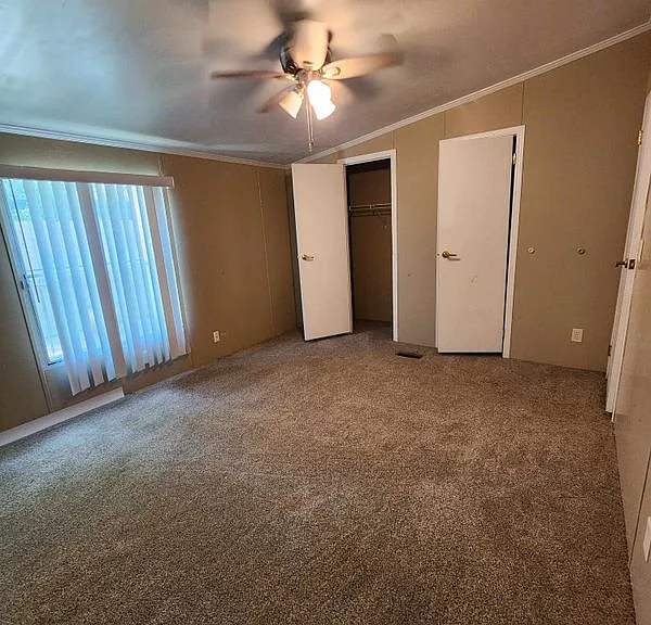 922 Ashwood St — Photo 25