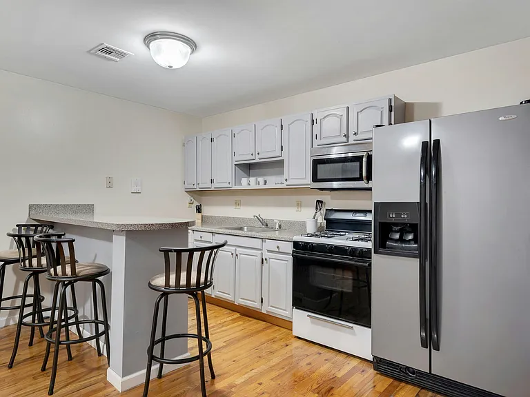 4413 Park Ave #2L — Photo 11