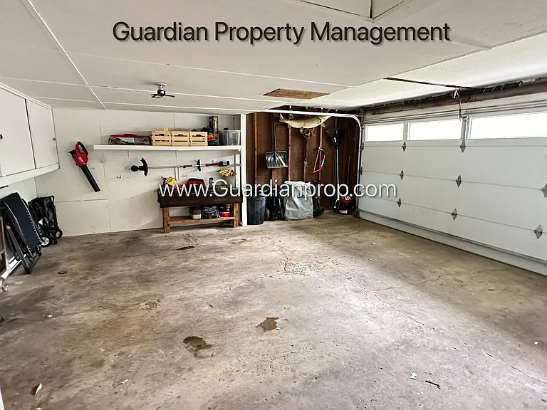 3050 Glenden Ter — Photo 25