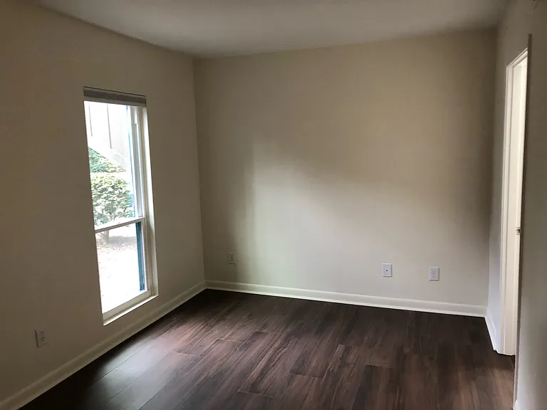 10 Pine Tree Rd #108 — Photo 18