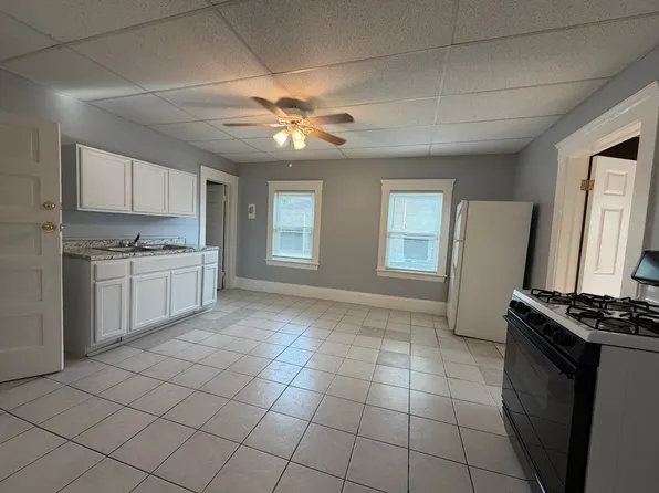 50th,W.3543, 3543 W 50th St #Up, Cleveland, OH 44102