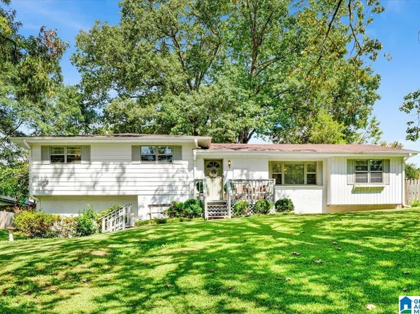 1125 Carolyn St, Leeds, AL 35094