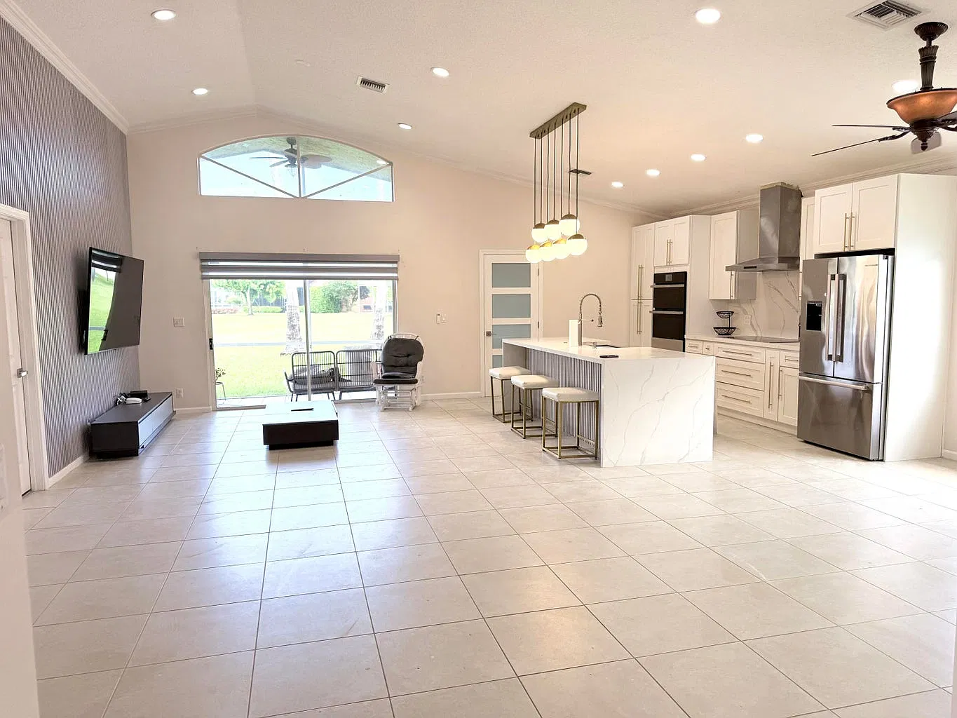 3 bed, 1814 sqft, $4,000 — Photo 4