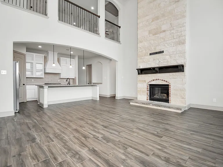 22368 Misty Woods Ln — Photo 11