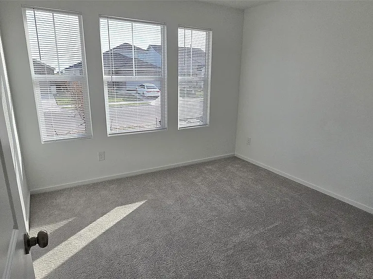 446 Sormonne Loop — Photo 8