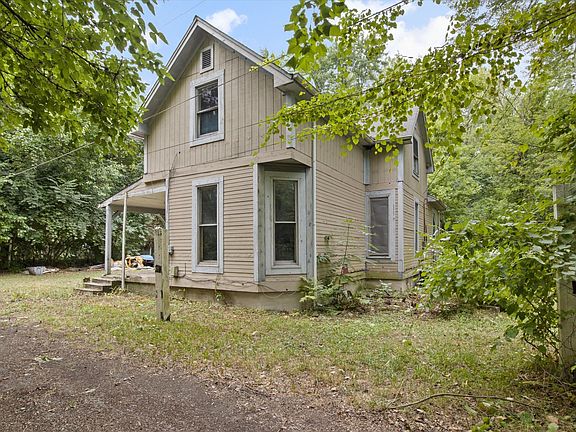 3rd image of 2034 S Sherman Dr