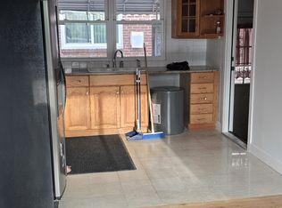 24320 130th Rd FLOOR 1, Rosedale, NY 11422