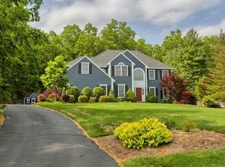 22 Shipley Cir, Westford, MA 01886
