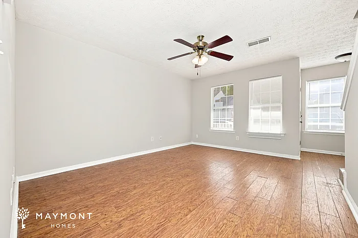 2 bed, 1.5 bath, 1280 sqft, $1,395 — Photo 4