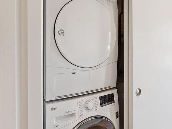 4th image of 1416 Frankford Ave #307