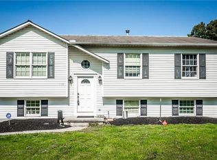 110 W McQuistion Rd, Butler, PA 16001