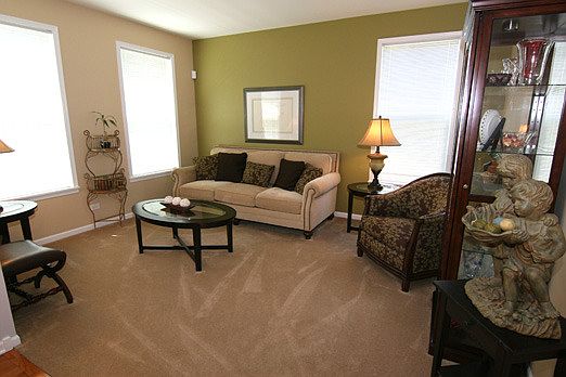3rd image of 1487 Greystone Dr