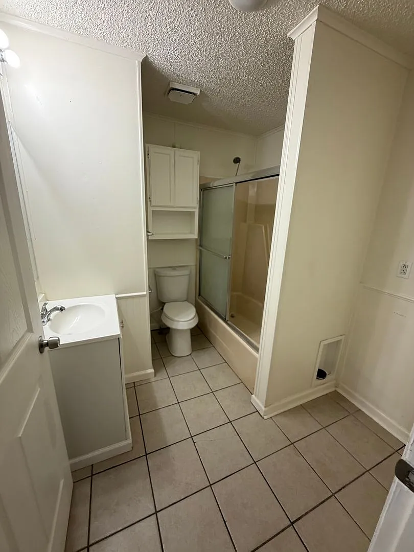 200 Aster Street — Photo 3