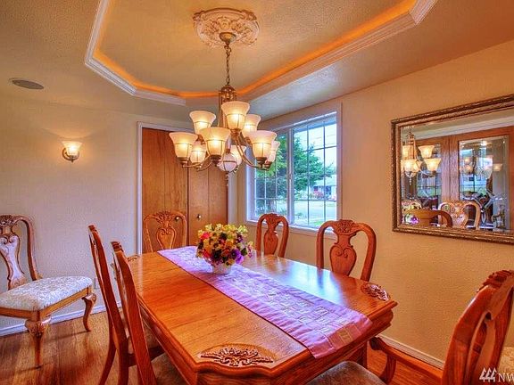 Dining Room Has 2 Entry's Through French Doors. Nice Coved Ceiling