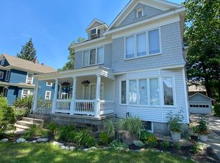 100 Sanders Ave #1, Lowell, MA 01851