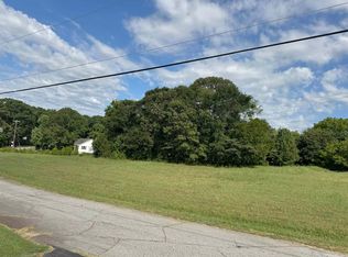 130 White Oak Dr, Greer, SC 29651