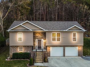 1318 Irwin Dr, Powell, TN 37849