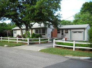 30 Falcon St, Worcester, MA 01603