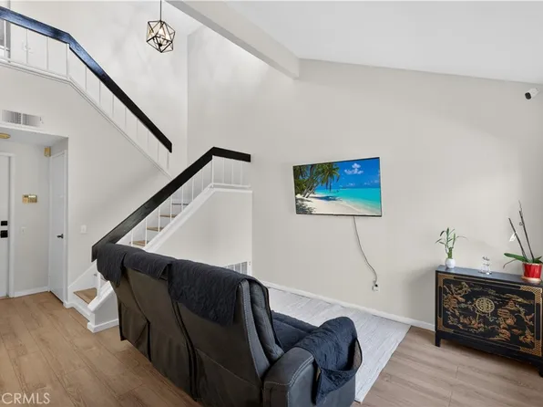 1363 N Schooner Ln, Anaheim, CA 92801