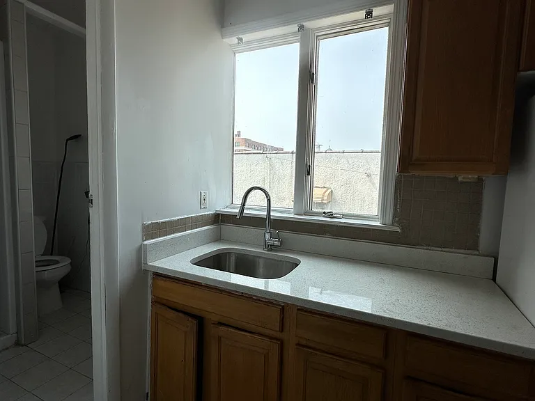 57 28th Ave #3F — Photo 2