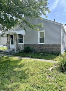311 N 3rd St, De Soto, MO, 63020