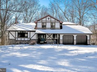 6 Old Garrett Ct, White Hall, MD 21161